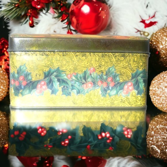 Hinged Vintage Christmas Tin Box with Angel and Mandolin on the Lid - Picture 9 of 9